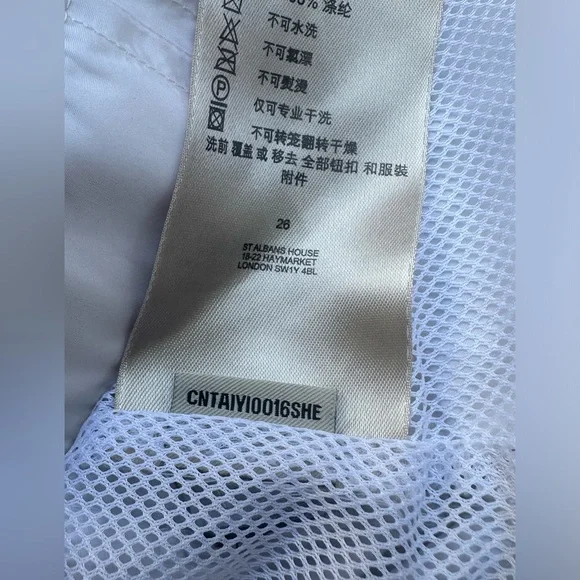 BURBERRY London jacket size 2Pit to pit: 16 1/2”Length: 22”